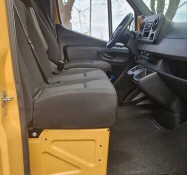 Желтый Мерседес Sprinter, объемом двигателя 3 л и пробегом 330 тыс. км за 38500 $, фото 26 на Automoto.ua