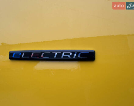 Жовтий Мерседес Sprinter, об'ємом двигуна 0 л та пробігом 34 тис. км за 22999 $, фото 47 на Automoto.ua