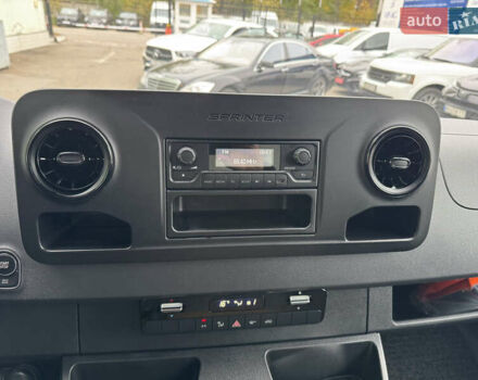 Жовтий Мерседес Sprinter, об'ємом двигуна 0 л та пробігом 34 тис. км за 22999 $, фото 9 на Automoto.ua