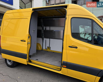 Жовтий Мерседес Sprinter, об'ємом двигуна 0 л та пробігом 34 тис. км за 22999 $, фото 27 на Automoto.ua