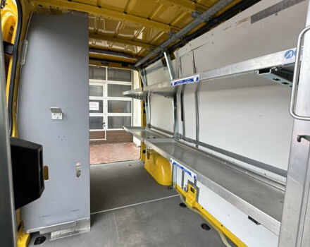Жовтий Мерседес Sprinter, об'ємом двигуна 0 л та пробігом 34 тис. км за 22999 $, фото 26 на Automoto.ua