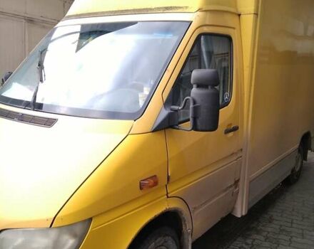 Жовтий Мерседес Sprinter, об'ємом двигуна 2.15 л та пробігом 824 тис. км за 5500 $, фото 1 на Automoto.ua