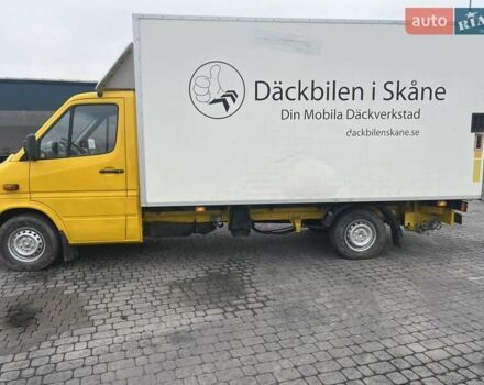 Жовтий Мерседес Sprinter, об'ємом двигуна 2.1 л та пробігом 370 тис. км за 10400 $, фото 3 на Automoto.ua