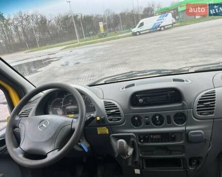 Жовтий Мерседес Sprinter, об'ємом двигуна 2.1 л та пробігом 370 тис. км за 10400 $, фото 4 на Automoto.ua