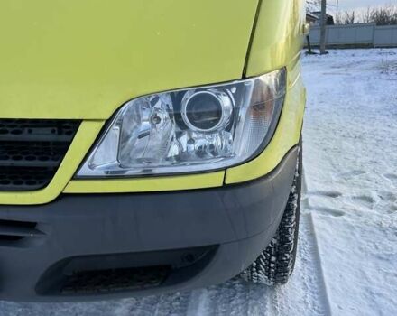 Желтый Мерседес Sprinter, объемом двигателя 2.69 л и пробегом 950 тыс. км за 9500 $, фото 7 на Automoto.ua