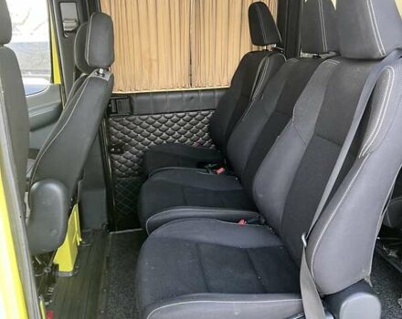 Желтый Мерседес Sprinter, объемом двигателя 2.69 л и пробегом 950 тыс. км за 9500 $, фото 13 на Automoto.ua