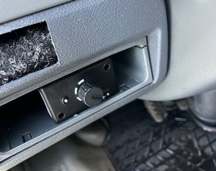 Желтый Мерседес Sprinter, объемом двигателя 2.69 л и пробегом 950 тыс. км за 9500 $, фото 8 на Automoto.ua