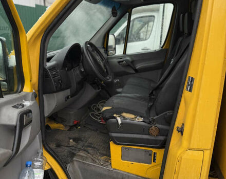 Жовтий Мерседес Sprinter, об'ємом двигуна 2.2 л та пробігом 470 тис. км за 6000 $, фото 13 на Automoto.ua