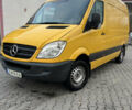 Желтый Мерседес Sprinter, объемом двигателя 2.1 л и пробегом 400 тыс. км за 10900 $, фото 5 на Automoto.ua