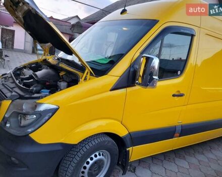 Желтый Мерседес Sprinter, объемом двигателя 3 л и пробегом 382 тыс. км за 32500 $, фото 7 на Automoto.ua
