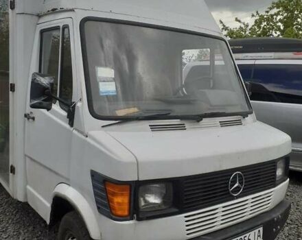 Жовтий Мерседес Sprinter, об'ємом двигуна 2.3 л та пробігом 400 тис. км за 3200 $, фото 1 на Automoto.ua