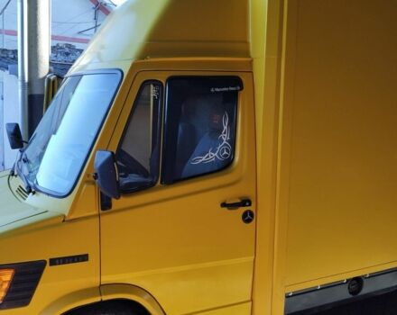 Жовтий Мерседес Sprinter, об'ємом двигуна 2.3 л та пробігом 350 тис. км за 4799 $, фото 6 на Automoto.ua