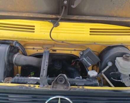 Желтый Мерседес Sprinter, объемом двигателя 2.3 л и пробегом 727 тыс. км за 4300 $, фото 7 на Automoto.ua