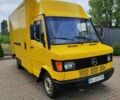 Желтый Мерседес Sprinter, объемом двигателя 2.3 л и пробегом 300 тыс. км за 3000 $, фото 5 на Automoto.ua