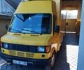 Жовтий Мерседес Sprinter, об'ємом двигуна 2.3 л та пробігом 350 тис. км за 4799 $, фото 1 на Automoto.ua