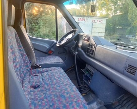 Желтый Мерседес Sprinter, объемом двигателя 2.9 л и пробегом 420 тыс. км за 5000 $, фото 6 на Automoto.ua