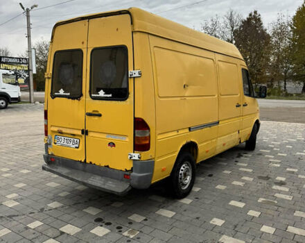 Желтый Мерседес Sprinter, объемом двигателя 2.87 л и пробегом 505 тыс. км за 4500 $, фото 3 на Automoto.ua