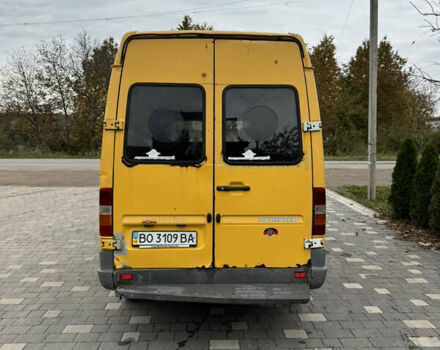 Желтый Мерседес Sprinter, объемом двигателя 2.87 л и пробегом 505 тыс. км за 4500 $, фото 4 на Automoto.ua