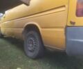 Желтый Мерседес Sprinter, объемом двигателя 2.3 л и пробегом 300 тыс. км за 2400 $, фото 4 на Automoto.ua