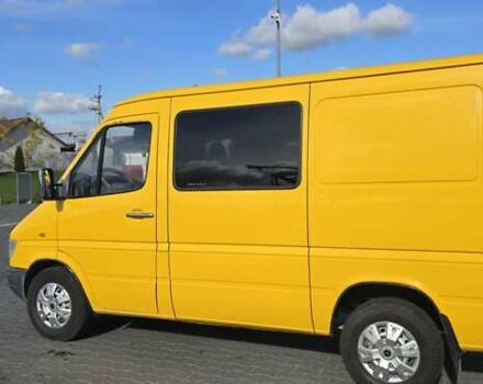 Жовтий Мерседес Sprinter, об'ємом двигуна 2.3 л та пробігом 267 тис. км за 5800 $, фото 9 на Automoto.ua