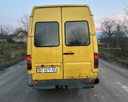 Желтый Мерседес Sprinter, объемом двигателя 2.9 л и пробегом 300 тыс. км за 2500 $, фото 3 на Automoto.ua