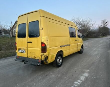 Желтый Мерседес Sprinter, объемом двигателя 2.9 л и пробегом 300 тыс. км за 2500 $, фото 4 на Automoto.ua