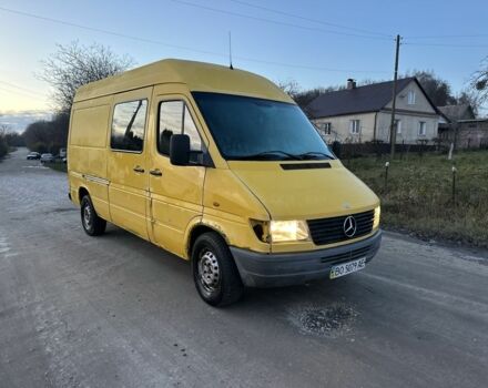 Желтый Мерседес Sprinter, объемом двигателя 2.9 л и пробегом 300 тыс. км за 2500 $, фото 6 на Automoto.ua