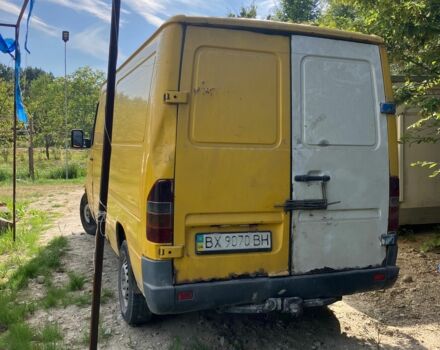 Желтый Мерседес Sprinter, объемом двигателя 0 л и пробегом 400 тыс. км за 2800 $, фото 3 на Automoto.ua