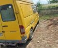Желтый Мерседес Sprinter, объемом двигателя 2.9 л и пробегом 478 тыс. км за 5000 $, фото 1 на Automoto.ua