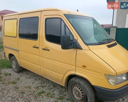 Жовтий Мерседес Sprinter, об'ємом двигуна 2.3 л та пробігом 300 тис. км за 4400 $, фото 3 на Automoto.ua