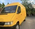 Желтый Мерседес Sprinter, объемом двигателя 2.8 л и пробегом 430 тыс. км за 10000 $, фото 3 на Automoto.ua