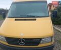 Жовтий Мерседес Sprinter, об'ємом двигуна 2.3 л та пробігом 300 тис. км за 4400 $, фото 1 на Automoto.ua