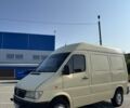 Желтый Мерседес Sprinter, объемом двигателя 2.9 л и пробегом 300 тыс. км за 3800 $, фото 4 на Automoto.ua