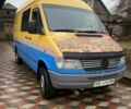 Желтый Мерседес Sprinter, объемом двигателя 0.29 л и пробегом 350 тыс. км за 5200 $, фото 1 на Automoto.ua