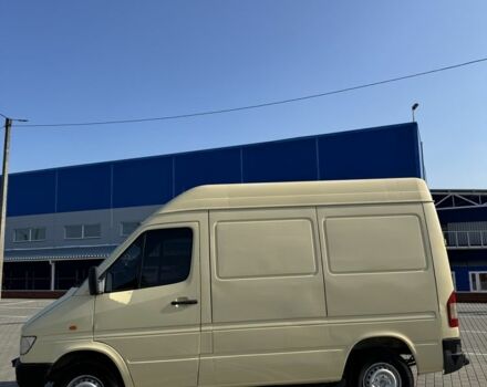 Желтый Мерседес Sprinter, объемом двигателя 2.9 л и пробегом 300 тыс. км за 3800 $, фото 6 на Automoto.ua