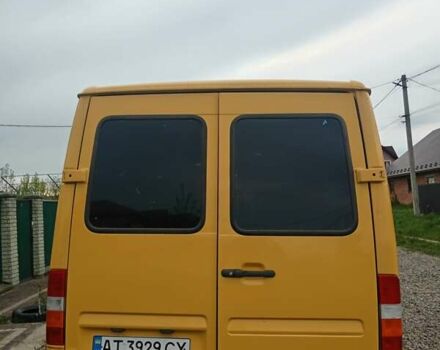 Жовтий Мерседес Sprinter, об'ємом двигуна 2.3 л та пробігом 300 тис. км за 4400 $, фото 4 на Automoto.ua