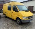 Жовтий Мерседес Sprinter, об'ємом двигуна 3 л та пробігом 100 тис. км за 3800 $, фото 1 на Automoto.ua