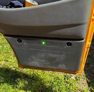 Жовтий Мерседес Sprinter, об'ємом двигуна 2.15 л та пробігом 500 тис. км за 7000 $, фото 8 на Automoto.ua