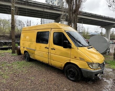 Жовтий Мерседес Sprinter, об'ємом двигуна 2.2 л та пробігом 350 тис. км за 3500 $, фото 1 на Automoto.ua