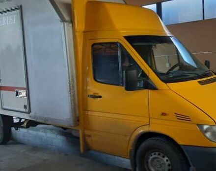 Жовтий Мерседес Sprinter, об'ємом двигуна 2.15 л та пробігом 303 тис. км за 12050 $, фото 28 на Automoto.ua