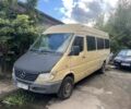 Желтый Мерседес Sprinter, объемом двигателя 2.1 л и пробегом 600 тыс. км за 4950 $, фото 1 на Automoto.ua