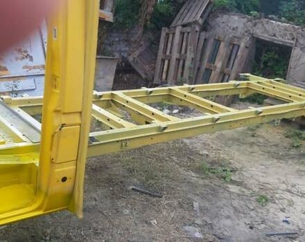 Жовтий Мерседес Sprinter, об'ємом двигуна 2.15 л та пробігом 303 тис. км за 12050 $, фото 10 на Automoto.ua