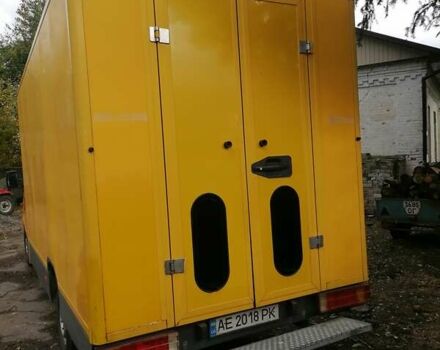 Желтый Мерседес Sprinter, объемом двигателя 2.15 л и пробегом 665 тыс. км за 9000 $, фото 3 на Automoto.ua