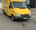 Желтый Мерседес Sprinter, объемом двигателя 2.1 л и пробегом 418 тыс. км за 10300 $, фото 2 на Automoto.ua