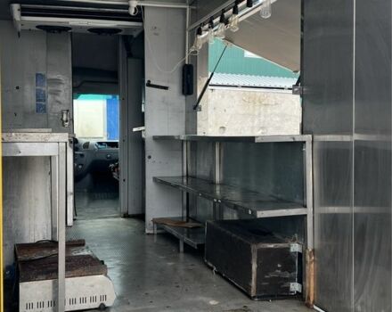 Желтый Мерседес Sprinter, объемом двигателя 2.1 л и пробегом 418 тыс. км за 10300 $, фото 15 на Automoto.ua