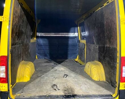 Желтый Мерседес Sprinter, объемом двигателя 22 л и пробегом 592 тыс. км за 8500 $, фото 6 на Automoto.ua