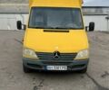 Желтый Мерседес Sprinter, объемом двигателя 2.1 л и пробегом 418 тыс. км за 10300 $, фото 1 на Automoto.ua
