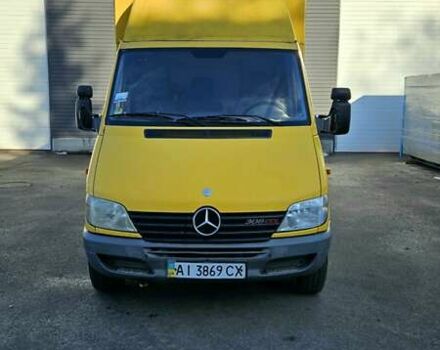 Желтый Мерседес Sprinter, объемом двигателя 2.15 л и пробегом 298 тыс. км за 7900 $, фото 6 на Automoto.ua