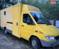 Желтый Мерседес Sprinter, объемом двигателя 2.2 л и пробегом 281 тыс. км за 10500 $, фото 1 на Automoto.ua