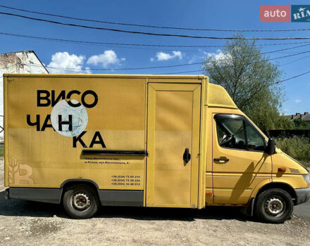 Жовтий Мерседес Sprinter, об'ємом двигуна 2.15 л та пробігом 350 тис. км за 5000 $, фото 4 на Automoto.ua